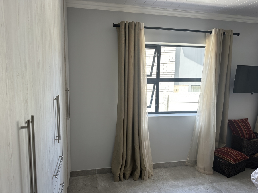 2 Bedroom Property for Sale in Reebok Western Cape